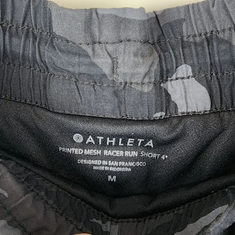Athleta size M printed mesh racer run shorts camo pattern